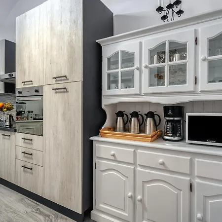 Imperial Rhome Πανσιόν 4*